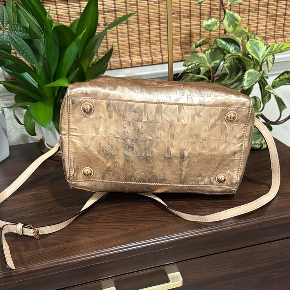 Michael Kors Gold Satchel with Luxurious Finish - Picture 9 of 12